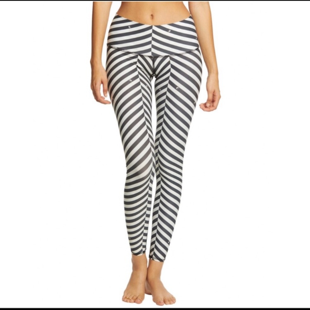 TEEKI striped leggings. worn once!! VERY RARE. size M